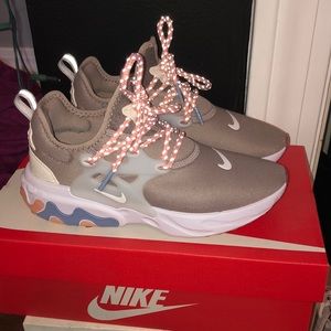 Nike React Presto shoe (never worn, new in box)